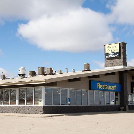 Prairie Oasis Tourist Complex Motel Moose Jaw Eksteriør billede